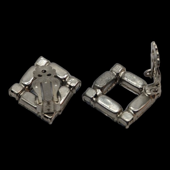 Vintage Light Blue Opaque Clip On Earrings Silver Tone Unsigned 1" Diamond shape - Picture 8 of 11